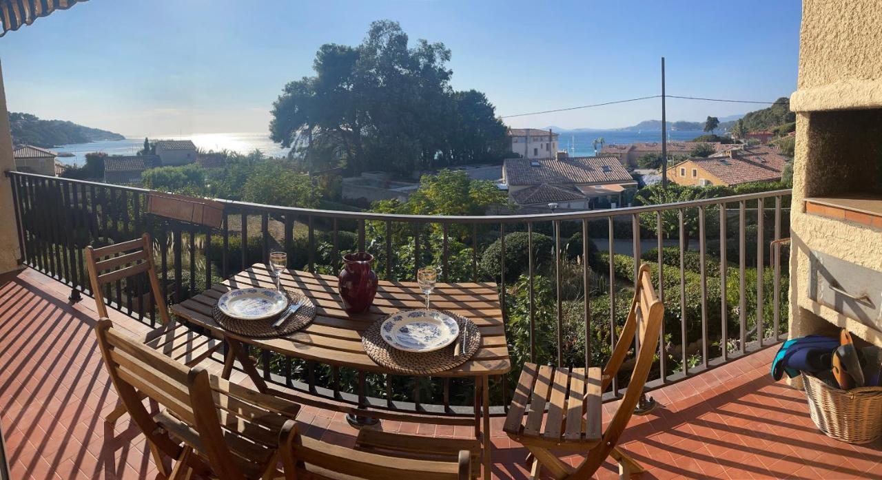 Appartement Cosy Vue Mer A 50 M De La Plage - Refait A Neuf Et Climatise Le Pradet Exterior foto