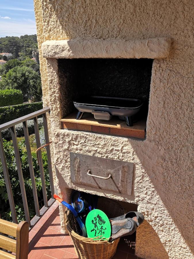 Appartement Cosy Vue Mer A 50 M De La Plage - Refait A Neuf Et Climatise Le Pradet Exterior foto