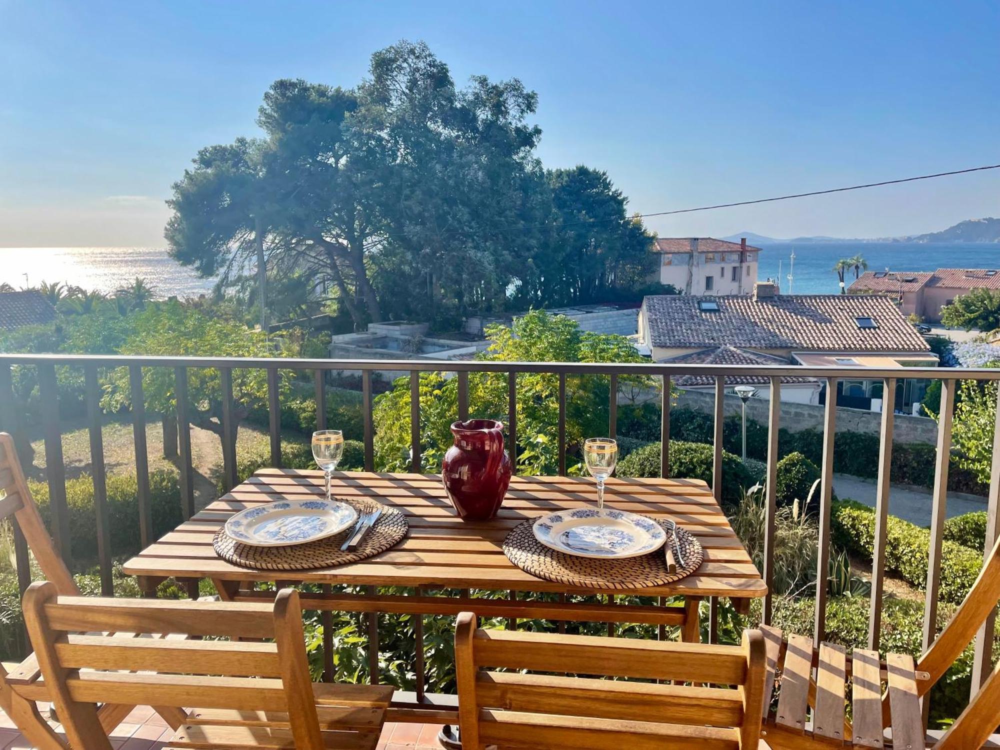 Appartement Cosy Vue Mer A 50 M De La Plage - Refait A Neuf Et Climatise Le Pradet Exterior foto